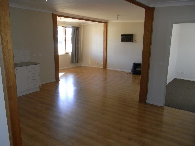 70 Read Street, Howlong NSW 2643