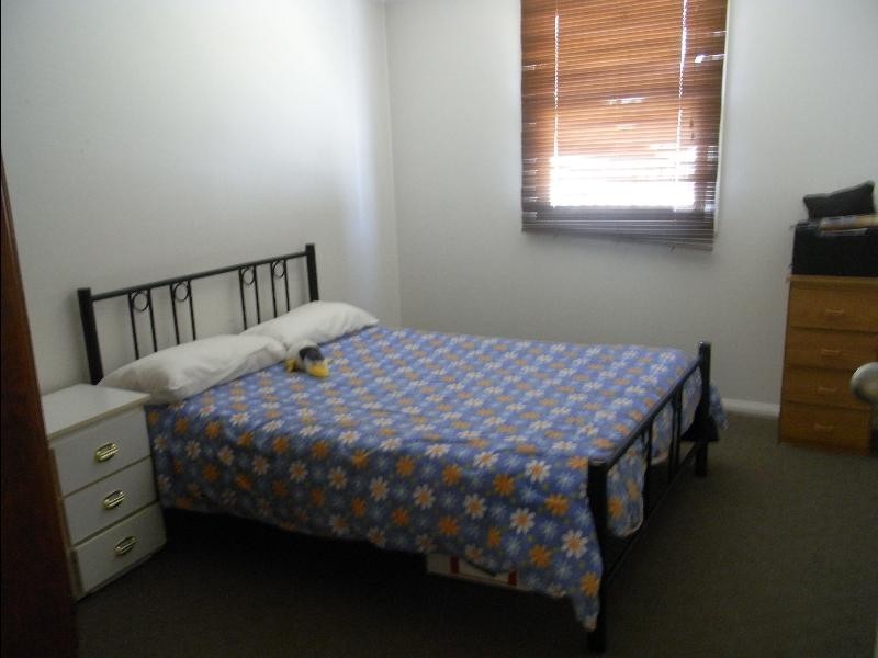 70 Read Street, Howlong NSW 2643