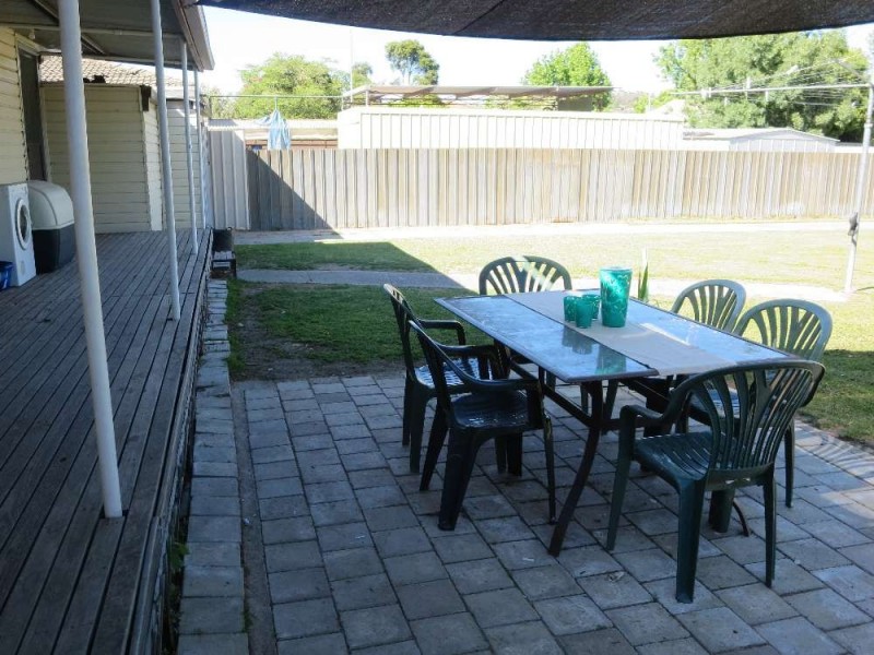 965 Captain Cook Drive, North Albury NSW 2640