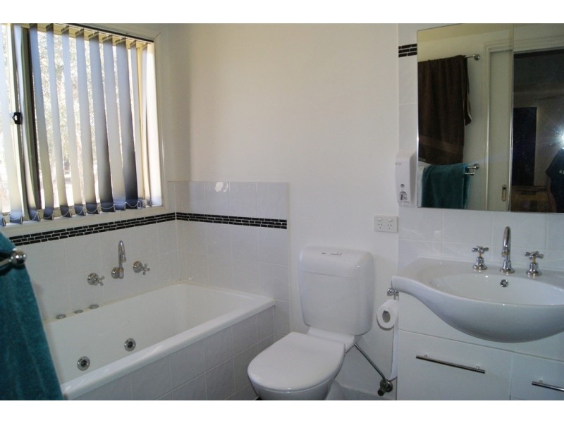 148 Corrys Road, Thurgoona NSW 2640