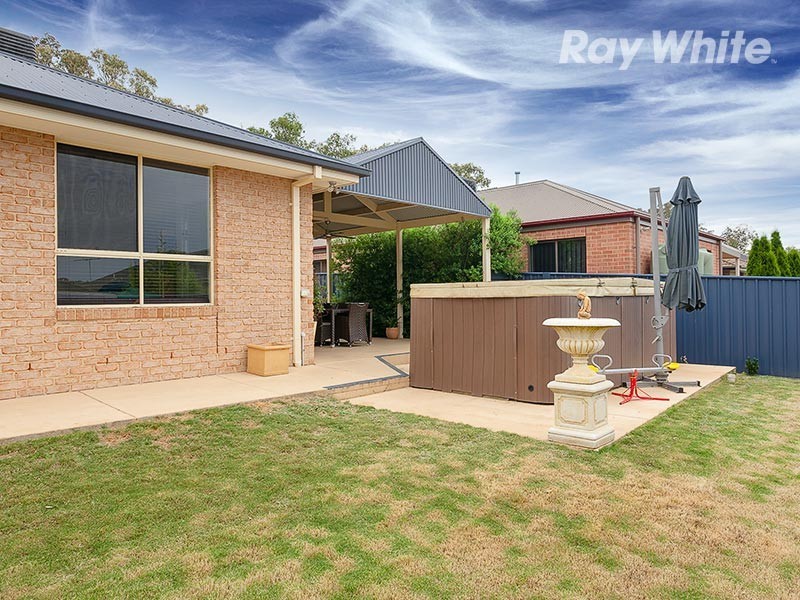63 Whitebox Circuit, Thurgoona NSW 2640