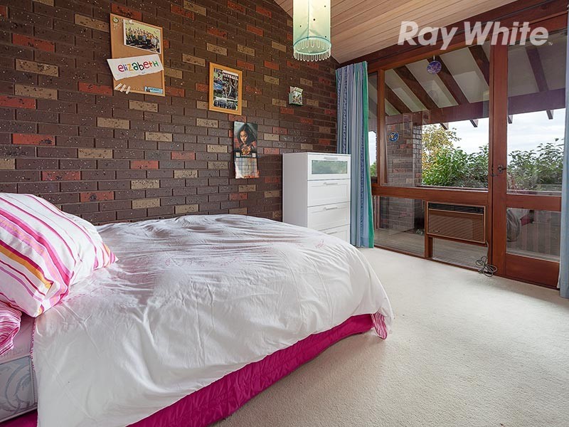 399 Red Hill Court, Lavington NSW 2641