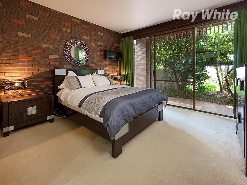 399 Red Hill Court, Lavington NSW 2641