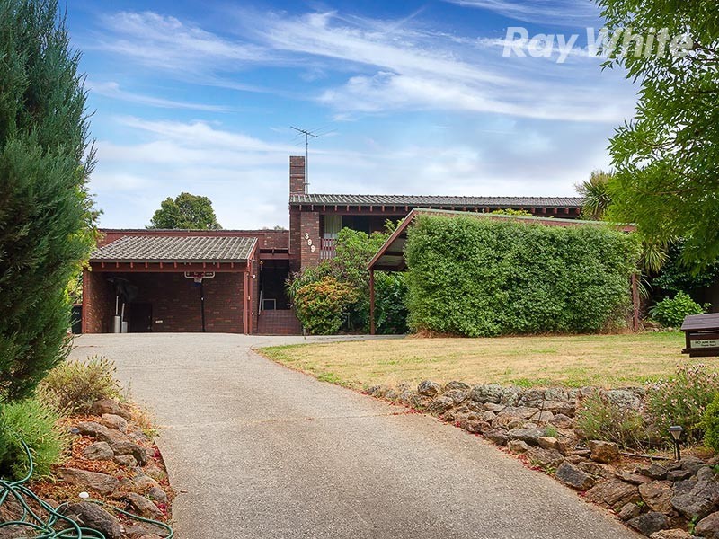 399 Red Hill Court, Lavington NSW 2641