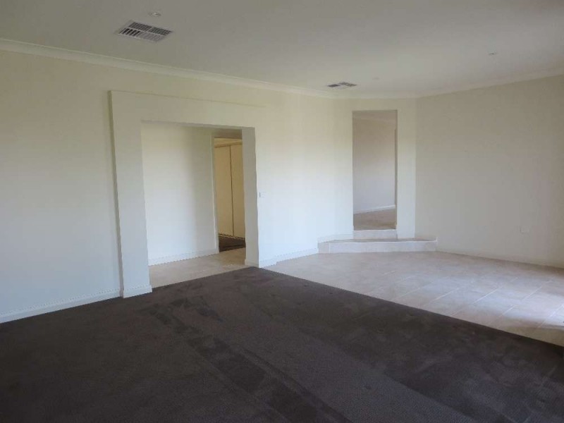 68 Emma Way, Glenroy NSW 2640