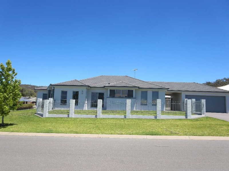 68 Emma Way, Glenroy NSW 2640