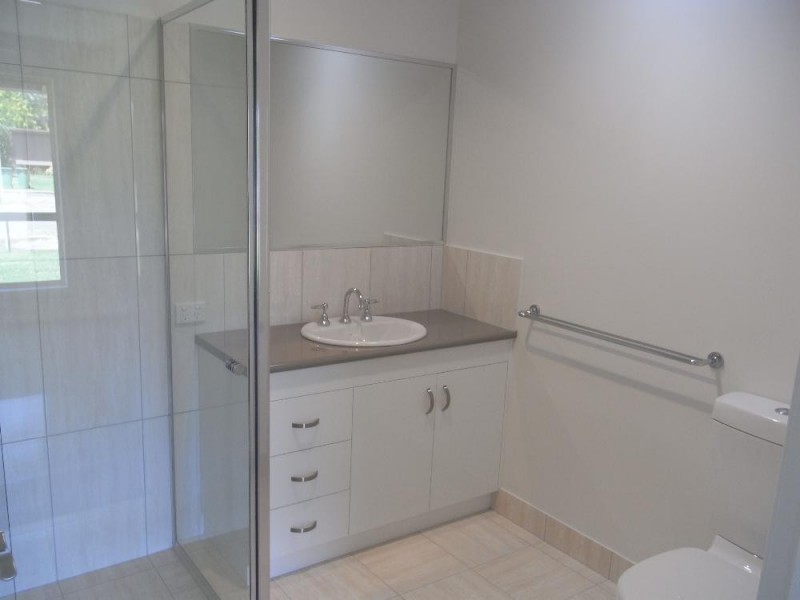 126 High Street, Howlong NSW 2643