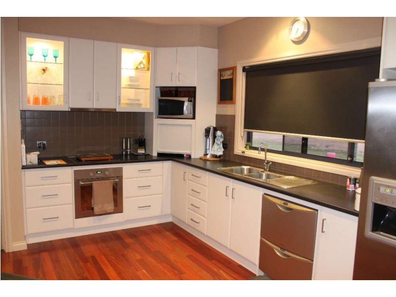 6 Woodswallow Lane, Jindera NSW 2642