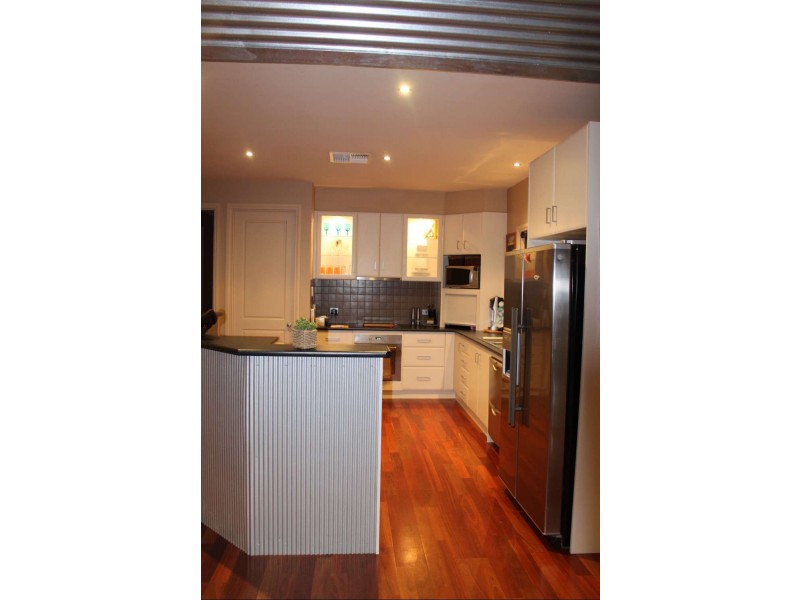 6 Woodswallow Lane, Jindera NSW 2642