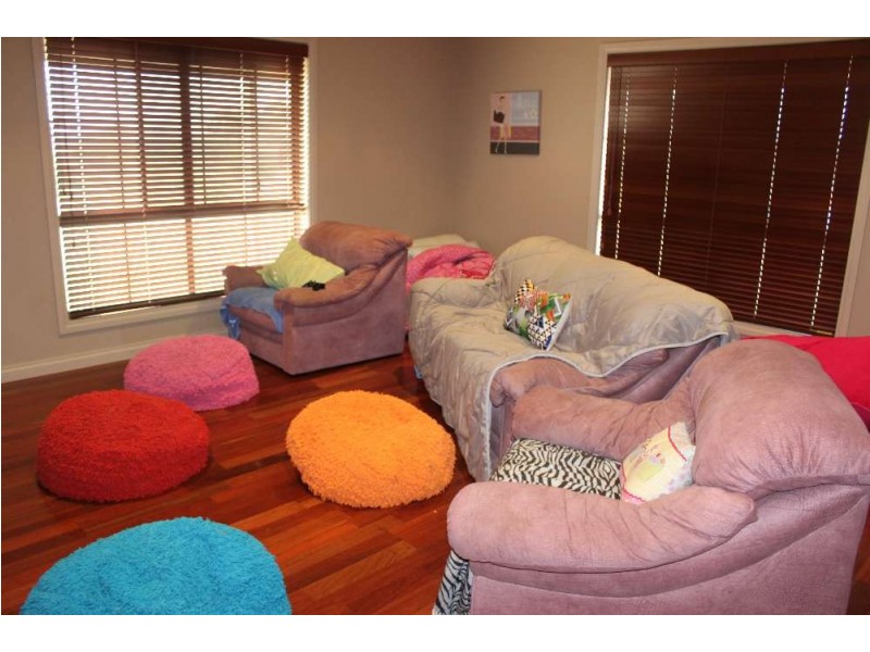 6 Woodswallow Lane, Jindera NSW 2642