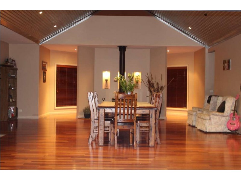 6 Woodswallow Lane, Jindera NSW 2642