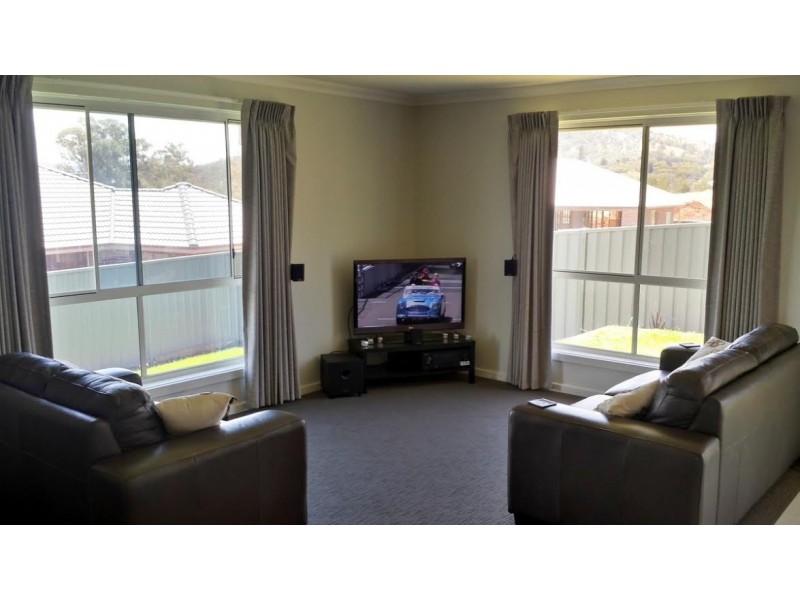 7 Friabird Way, Thurgoona NSW 2640