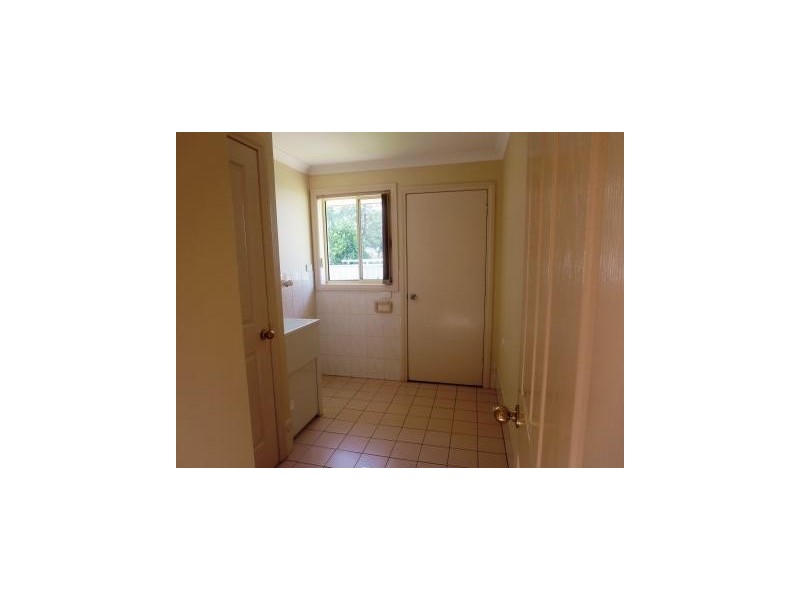 1/326 Shirleen Crescent, Lavington NSW 2641