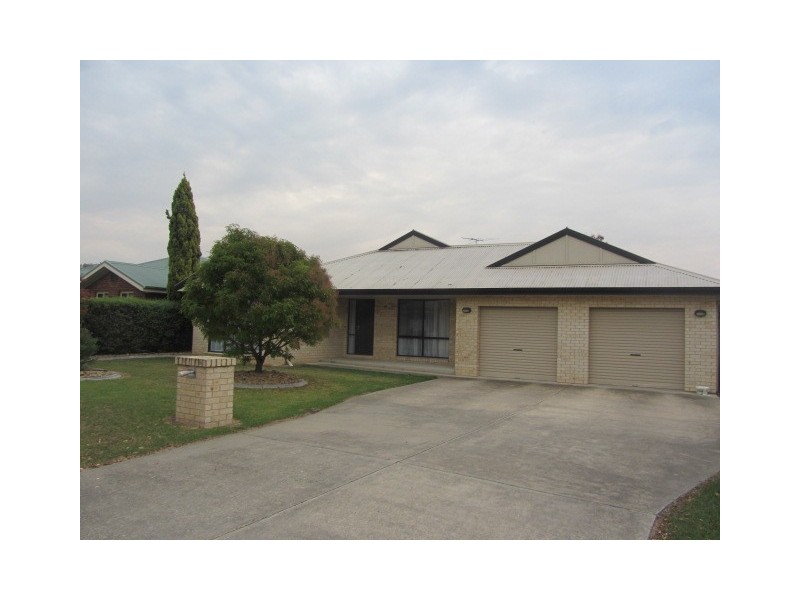 77 The Avenue, Thurgoona NSW 2640