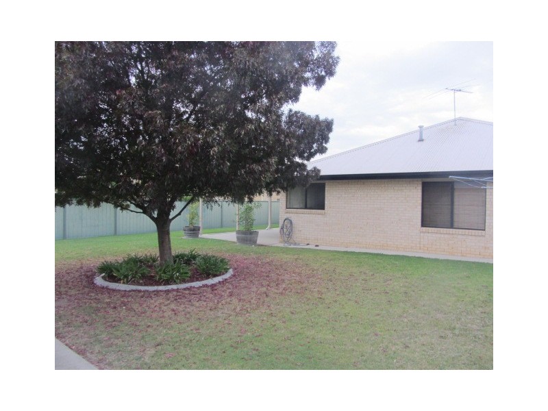 77 The Avenue, Thurgoona NSW 2640