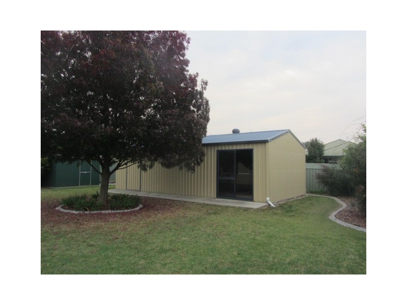 77 The Avenue, Thurgoona NSW 2640