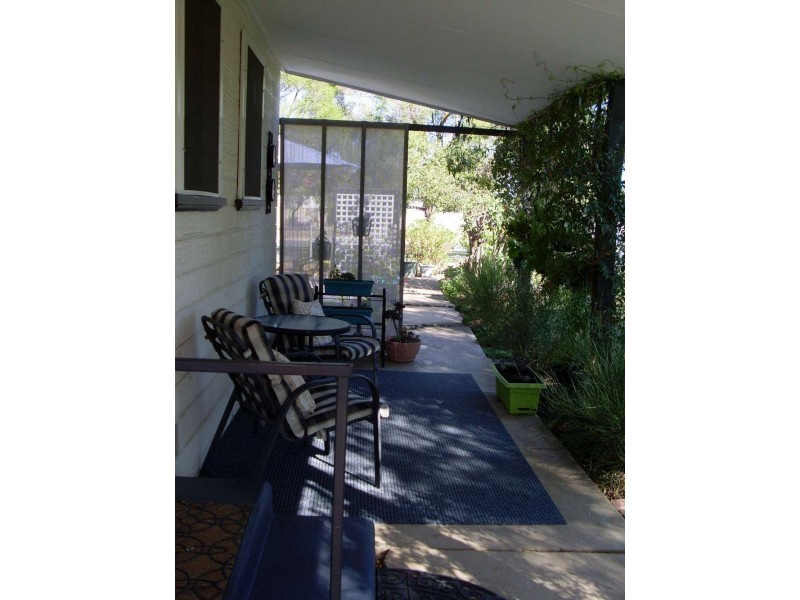 18 Douglas Street, Culcairn NSW 2660