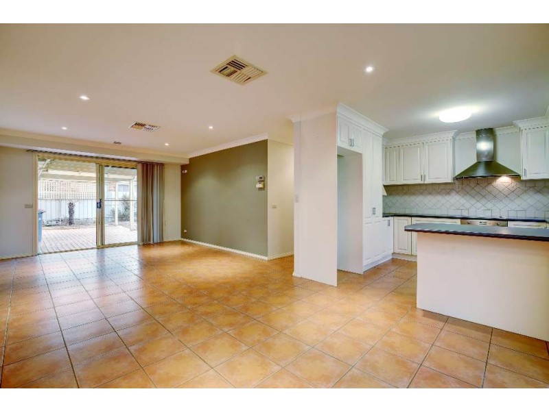 43 Saville Avenue, Lavington NSW 2641