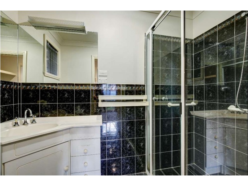 43 Saville Avenue, Lavington NSW 2641