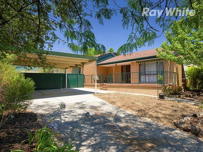 9 Blackbutt Court, Thurgoona NSW 2640