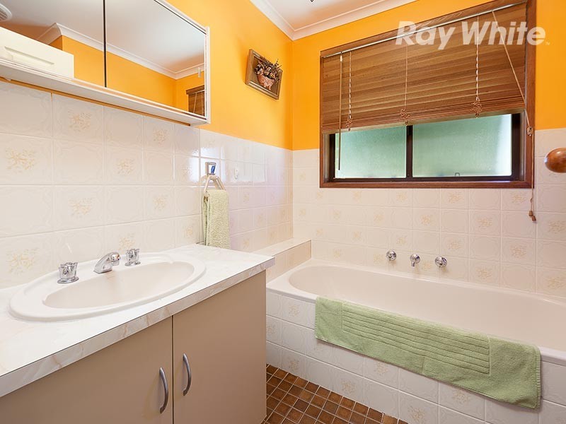 9 Blackbutt Court, Thurgoona NSW 2640