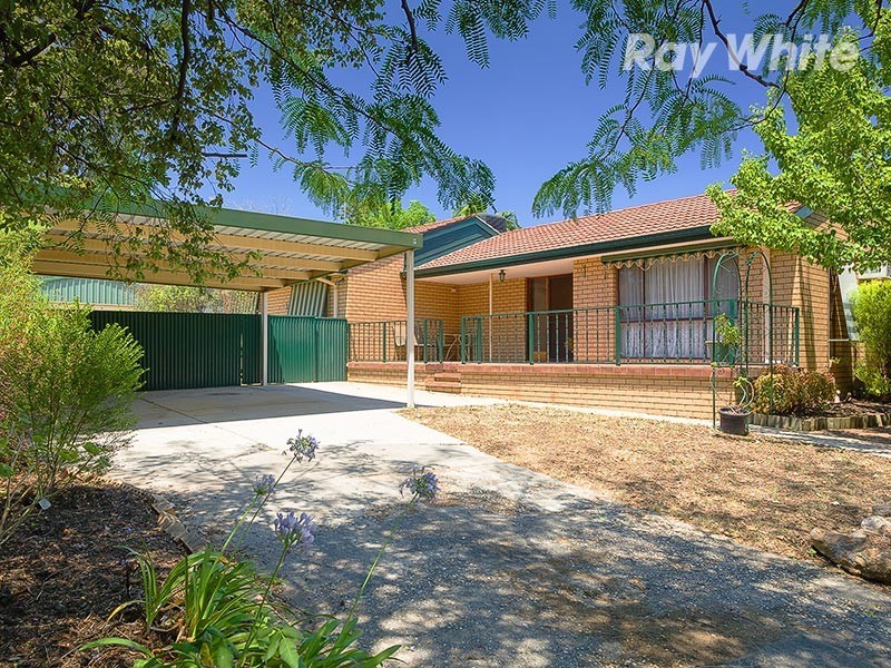 9 Blackbutt Court, Thurgoona NSW 2640