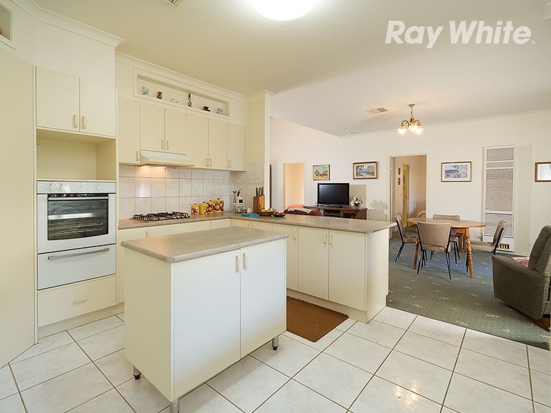 194 Bank Street, Howlong NSW 2643