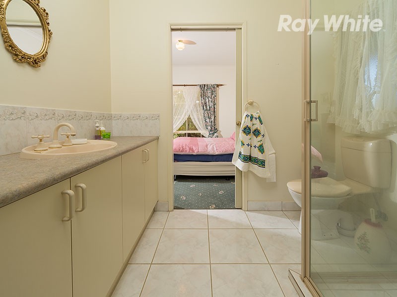 194 Bank Street, Howlong NSW 2643