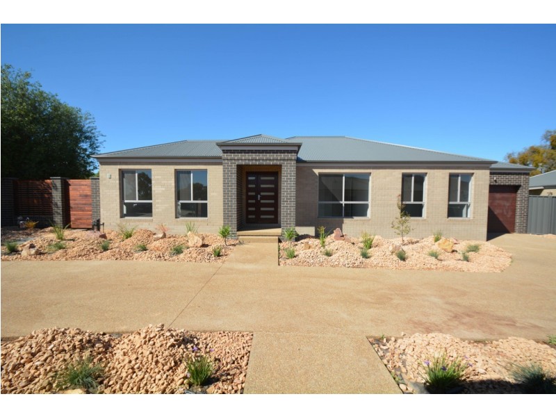 1/9 Donnolley Court, Lavington NSW 2641