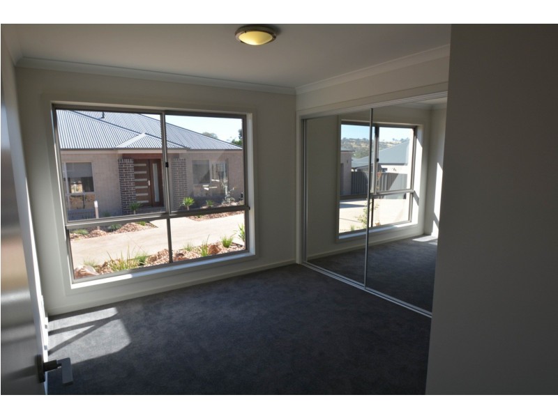 1/9 Donnolley Court, Lavington NSW 2641