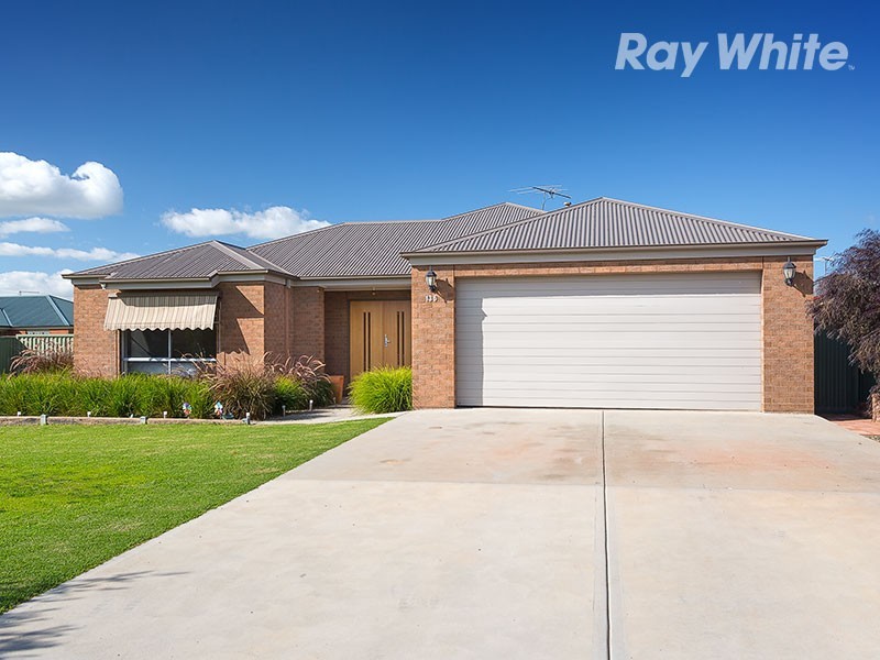 136 Townsend Street, Howlong NSW 2643