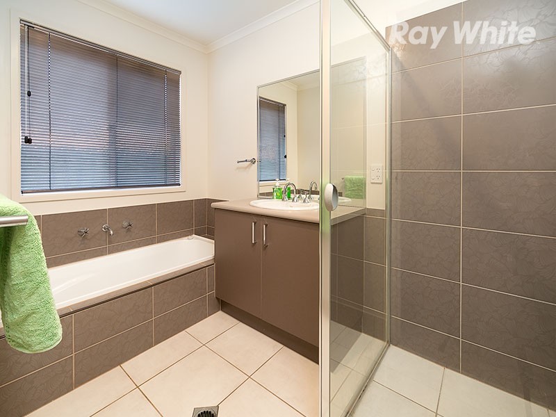 136 Townsend Street, Howlong NSW 2643