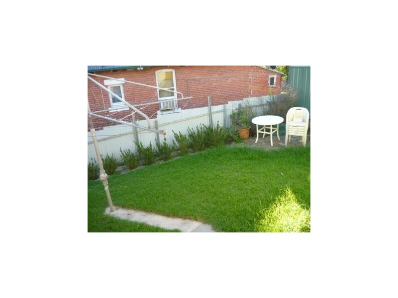 4/300 Norfolk Street, East Albury NSW 2640