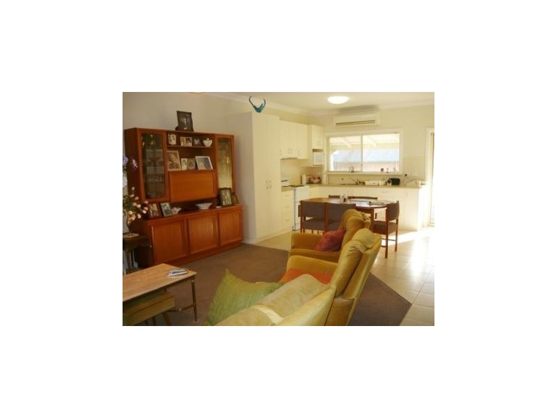 4/300 Norfolk Street, East Albury NSW 2640