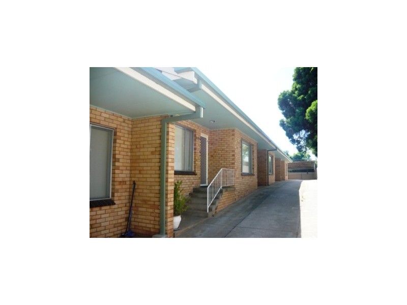 4/300 Norfolk Street, East Albury NSW 2640