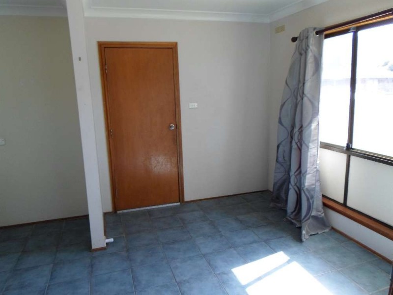 8 Cassia Street, West Albury NSW 2640