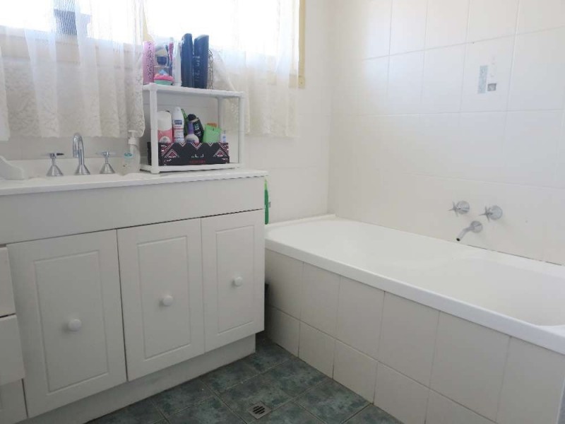 323 Turner Street, Lavington NSW 2641