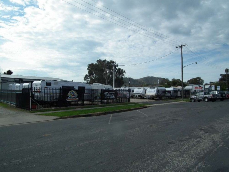 459 – 461A Wagga Road, Lavington NSW 2641