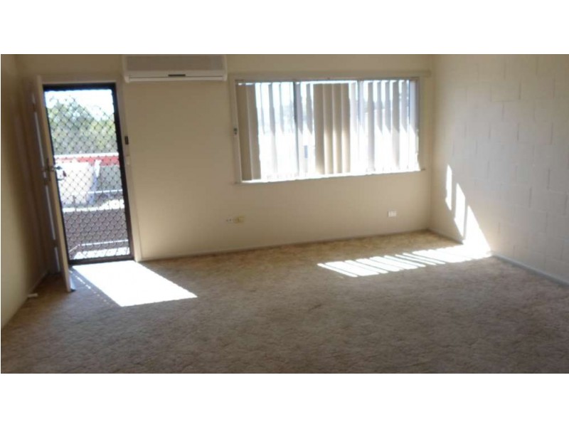 4/451 Rose Street, Lavington NSW 2641