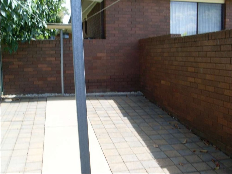 1/275 Vickers Road, Lavington NSW 2641