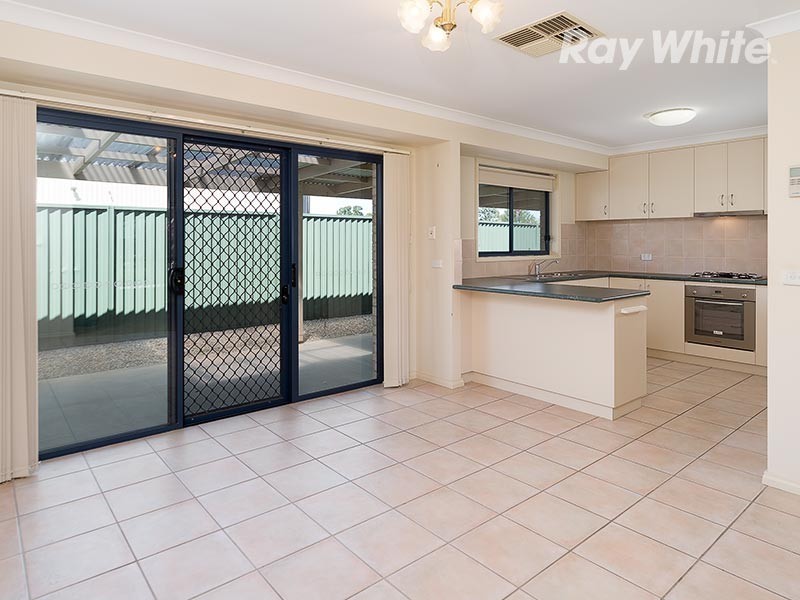 1/8 Hall Court, Howlong NSW 2643
