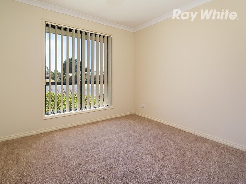 1/8 Hall Court, Howlong NSW 2643