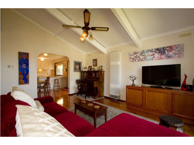 102 Feathertop Circuit, Thurgoona NSW 2640