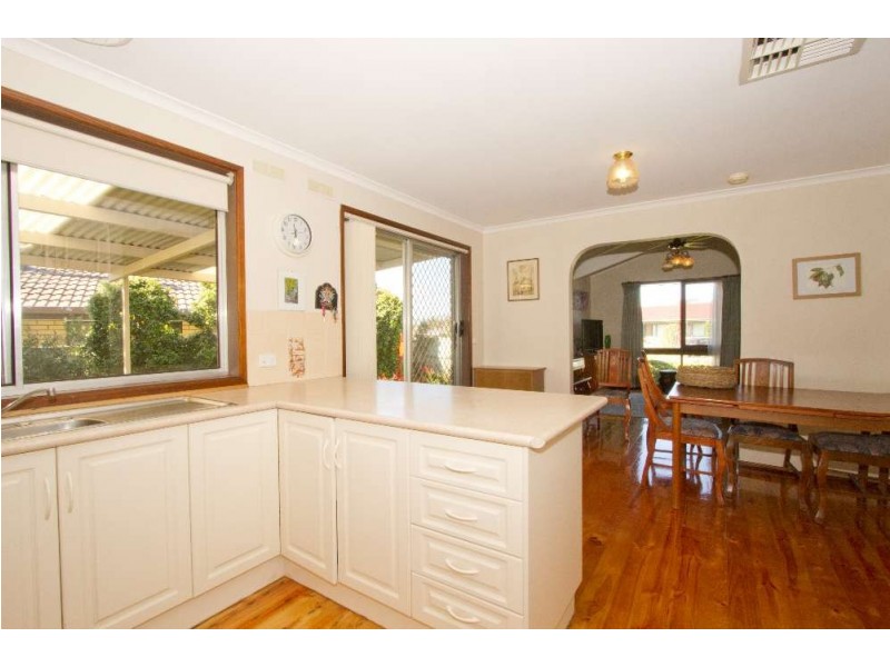 102 Feathertop Circuit, Thurgoona NSW 2640