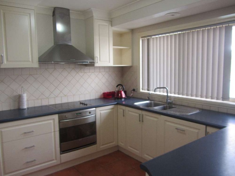 43 Saville Avenue, Lavington NSW 2641