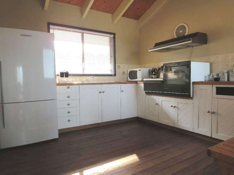 279 Tracy Street, Lavington NSW 2641