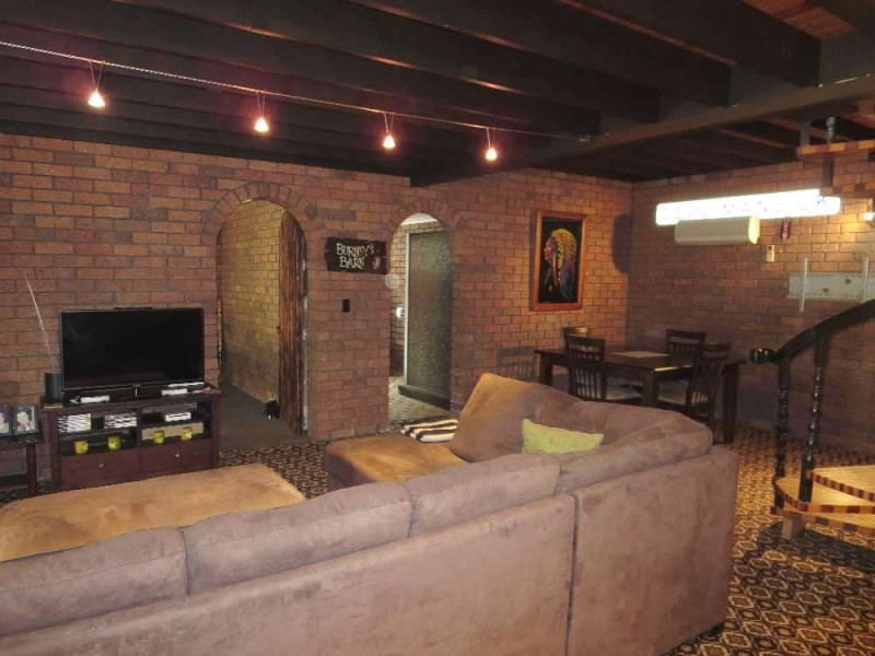 279 Tracy Street, Lavington NSW 2641