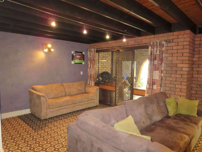 279 Tracy Street, Lavington NSW 2641