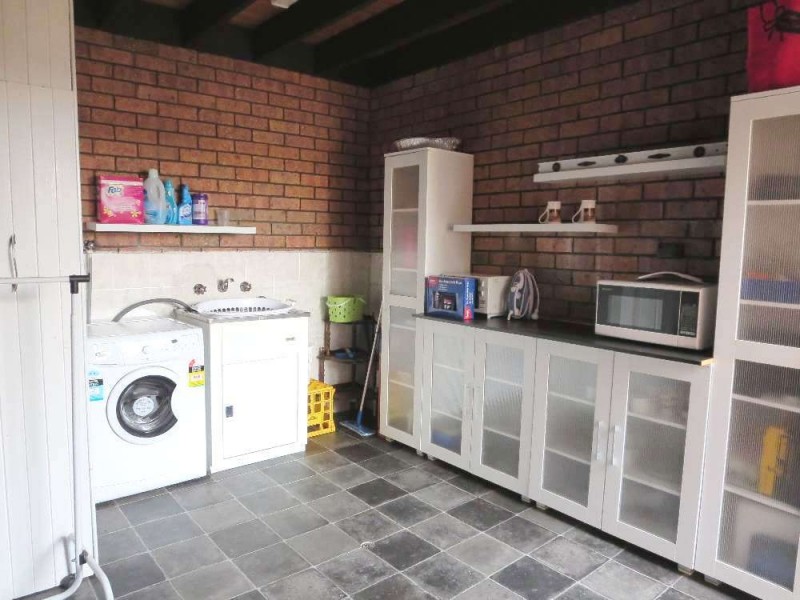 279 Tracy Street, Lavington NSW 2641