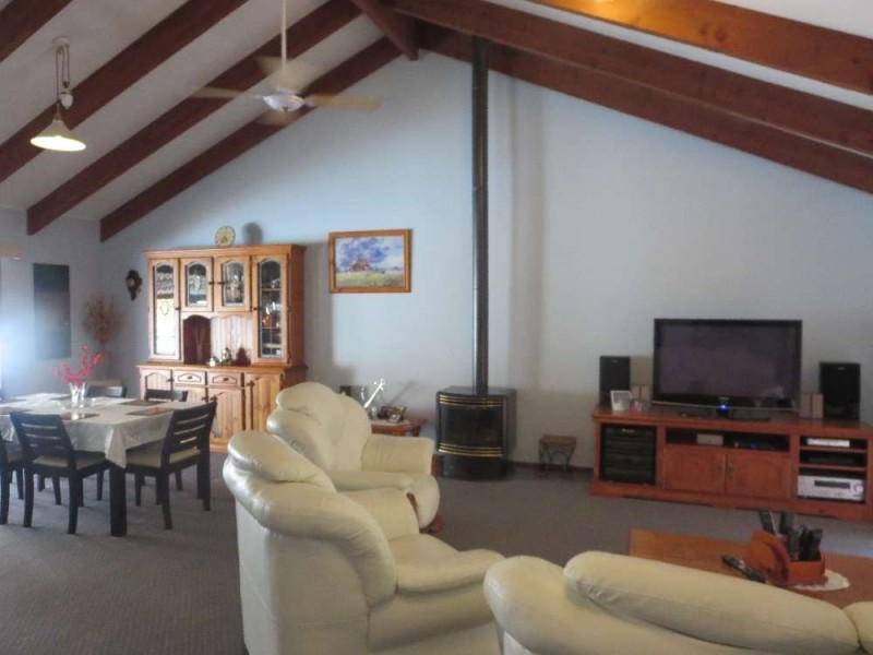 3 Doongan Place, West Albury NSW 2640